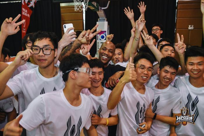 如何安排篮球主力的赛季前训练_0